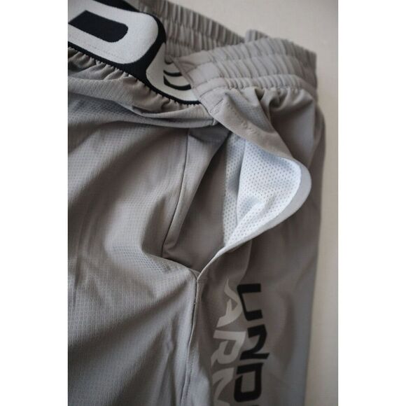 Under Armour 1373727-066 Men's Sz L Gray/White UA Elevated Woven Graphic Shorts - Picture 5 of 7